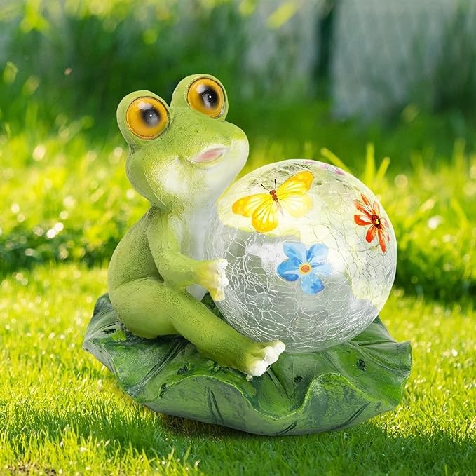 VZVXCC Frogs Garden Outdoor Decor Statue-Garden Frog Outdoor Decor with Solar LED Crackle Ball,Waterproof Resin Cute Animal Sculpture Lights, Ideal Ornament for Yard Lawn Patio
